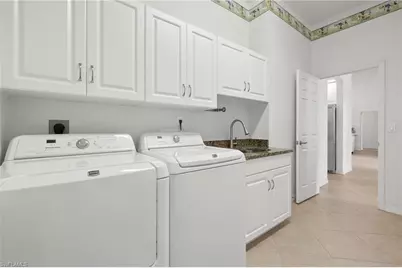 1811 SE 37th Ter, Cape Coral, FL 33904 - Photo 36