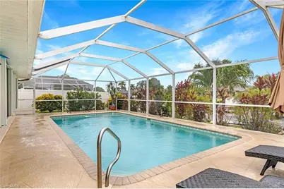 1026 SE 30th St, Cape Coral, FL 33904 - Photo 2