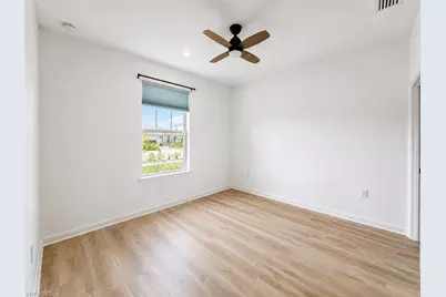 42723 Valley Brooks St, Punta Gorda, FL 33982 - Photo 4