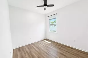 42723 Valley Brooks St, Punta Gorda, FL 33982 - Photo 10
