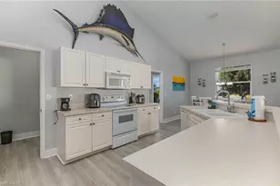 532 W Archer Parkway, Cape Coral, FL 33904 - Photo 8