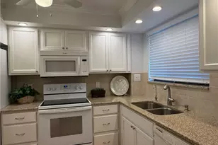 2121 Collier Ave, Fort Myers, FL 33901 - Photo 8