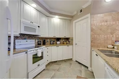 2825 Palm Beach Blvd #308, Fort Myers, FL 33916 - Photo 10