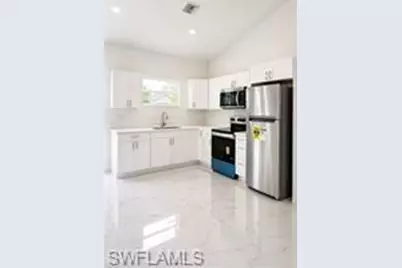 156 Carousel Ave, Labelle, FL 33935 - Photo 4