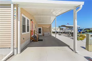 3121 Binnacle Ln, Saint James City, FL 33956 - Photo 4