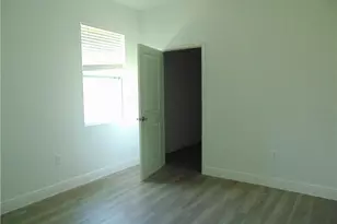 9020 E Castle Cir, Labelle, FL 33935 - Photo 18
