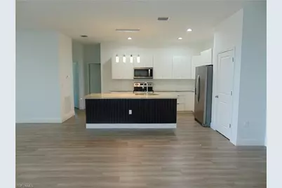 9020 E Castle Cir, Labelle, FL 33935 - Photo 4