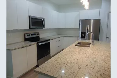9020 E Castle Cir, Labelle, FL 33935 - Photo 6