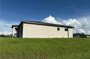 2618 69th St W, Lehigh Acres, FL 33971 - Photo 6