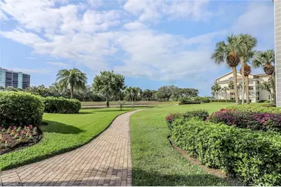 340 Horse Creek Dr #305, Naples, FL 34110 - Photo 24