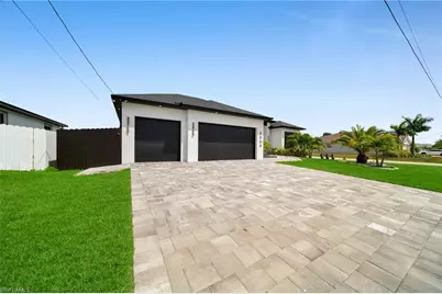 3009 SW 16th Pl, Cape Coral, FL 33914 - Photo 2