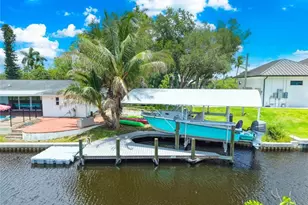 1040 Edgemere Dr, Fort Myers, FL 33919 - Photo 8