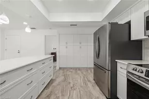 1040 Edgemere Dr, Fort Myers, FL 33919 - Photo 20