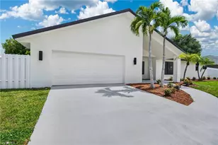 1408 SW 49th St, Cape Coral, FL 33914 - Photo 4