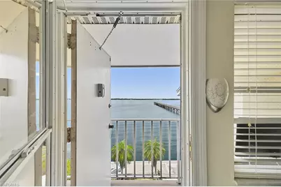 720 Tarpon St, Fort Myers, FL 33916 - Photo 8