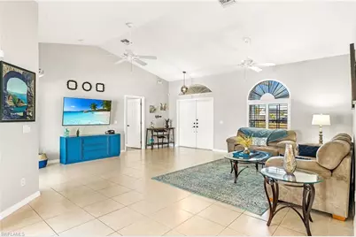 2014 NW 25th Pl, Cape Coral, FL 33993 - Photo 4