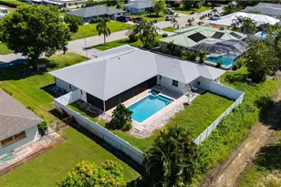 3538 Knollwood Rd, Fort Myers, FL 33919 - Photo 4