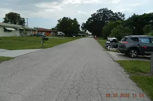 1417 Huntdale St E, Lehigh Acres, FL 33936 - Photo 2