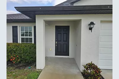 2523 NE 6th Pl, Cape Coral, FL 33909 - Photo 2