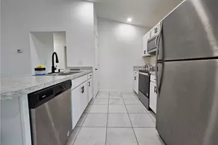 2523 NE 6th Pl, Cape Coral, FL 33909 - Photo 6