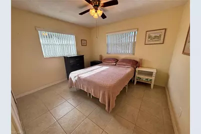 1027 SE 17th Ave, Cape Coral, FL 33990 - Photo 14