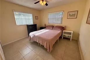 1027 SE 17th Ave, Cape Coral, FL 33990 - Photo 14