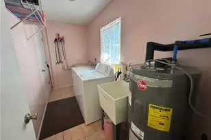 1027 SE 17th Ave, Cape Coral, FL 33990 - Photo 28