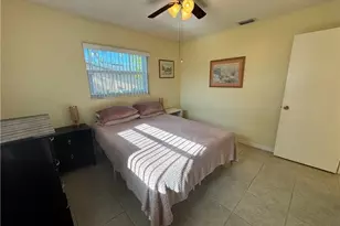1027 SE 17th Ave, Cape Coral, FL 33990 - Photo 18