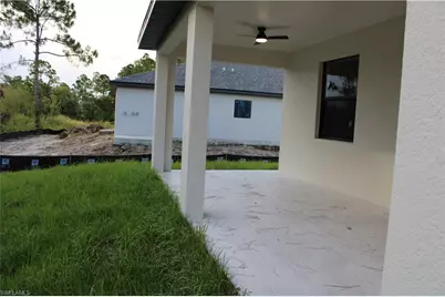 458 Windsor Ave S, Lehigh Acres, FL 33974 - Photo 32
