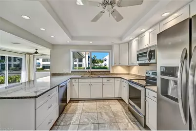 4265 Island Cir #B, Fort Myers, FL 33919 - Photo 12