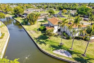4265 Island Cir, Fort Myers, FL 33919 - Photo 4