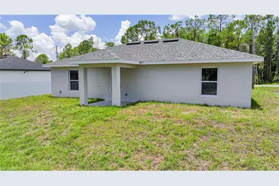 432 Burrstone Dr, Lehigh Acres, FL 33974 - Photo 18