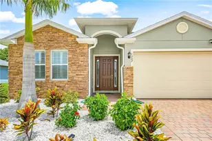 1207 NW 4th St, Cape Coral, FL 33993 - Photo 10