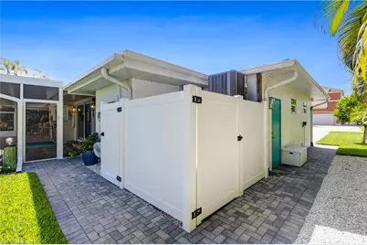 131 Egret St, Fort Myers Beach, FL 33931 - Photo 38
