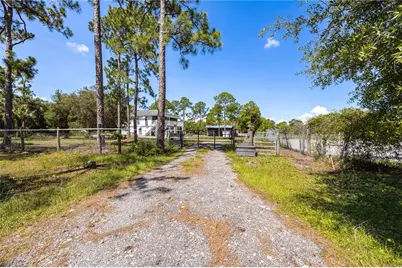 6060 Terrace Rd, Fort Myers, FL 33905 - Photo 4