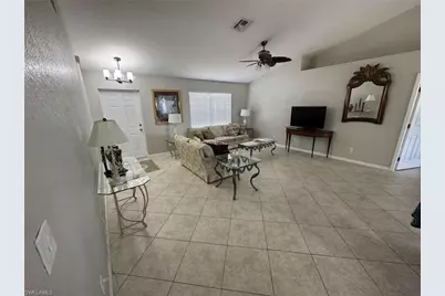 122 NW 9th Ter, Cape Coral, FL 33993 - Photo 4