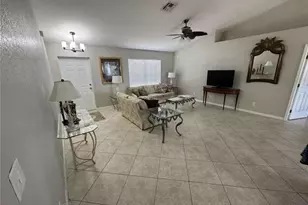 122 NW 9th Terrace, Cape Coral, FL 33993 - Photo 4