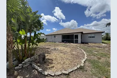 122 NW 9th Ter, Cape Coral, FL 33993 - Photo 24