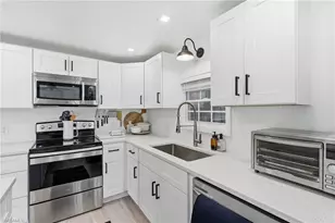 24850 Windward Blvd, Bonita Springs, FL 34134 - Photo 14