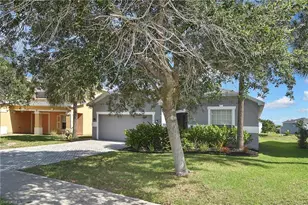 11069 River Trent Ct, Lehigh Acres, FL 33971 - Photo 2