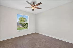 613 SW 13th St, Cape Coral, FL 33991 - Photo 20