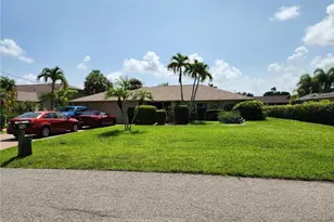 250 Alameda Ave, Fort Myers, FL 33905 - Photo 2