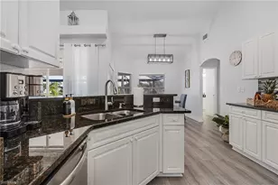 805 SW 8th Ct, Cape Coral, FL 33991 - Photo 12