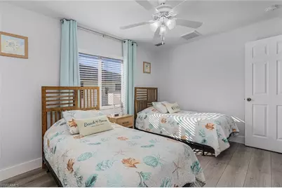 805 SW 8th Ct, Cape Coral, FL 33991 - Photo 26