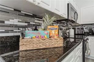 805 SW 8th Ct, Cape Coral, FL 33991 - Photo 10