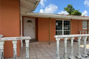 4143 Country Club Blvd, Cape Coral, FL 33904 - Photo 2