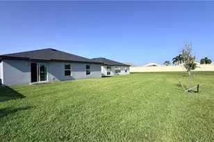 4007 San Clemente Ct, North Fort Myers, FL 33917 - Photo 4