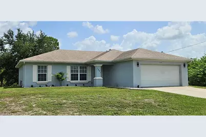 1021 Berwick St, Lehigh Acres, FL 33974 - Photo 2