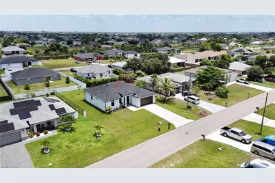 2827 SW 2nd Ln, Cape Coral, FL 33991 - Photo 4