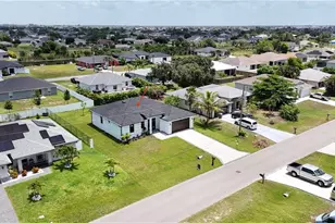 2827 SW 2nd Ln, Cape Coral, FL 33991 - Photo 4